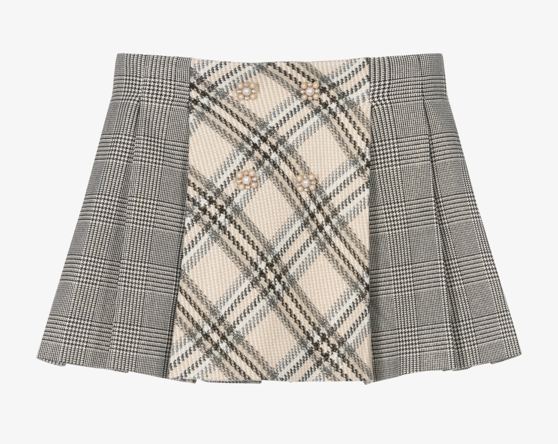 tween girls black and beige pleated tartan plaid skirt with pearl buttons