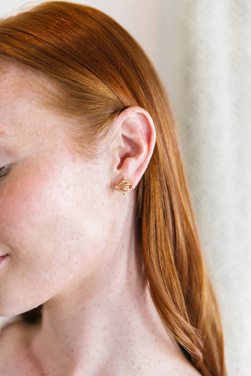 Avignon Wicker Gold Stud Earrings